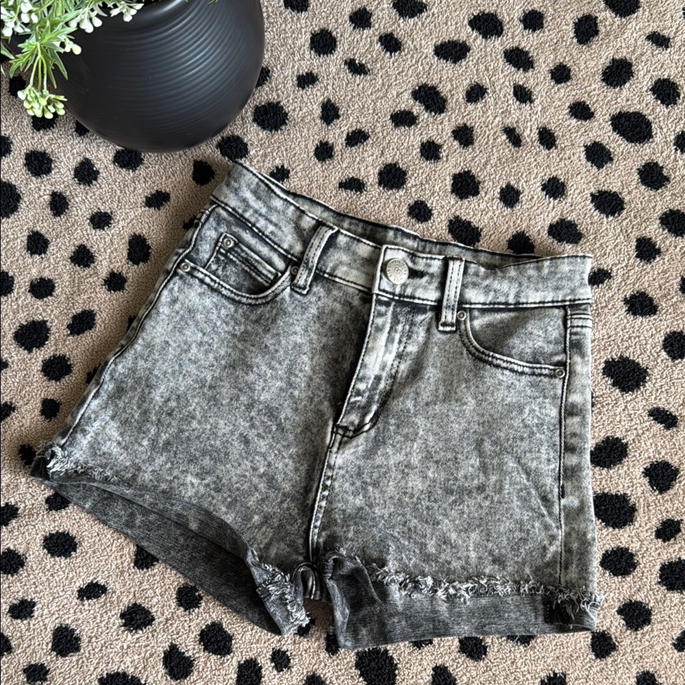 SIZE 3 Hot Kiss Gray Denim Women's Shorts